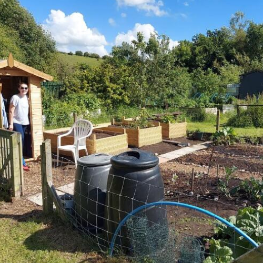 THRIVE: Join CancerCare’s Allotment!