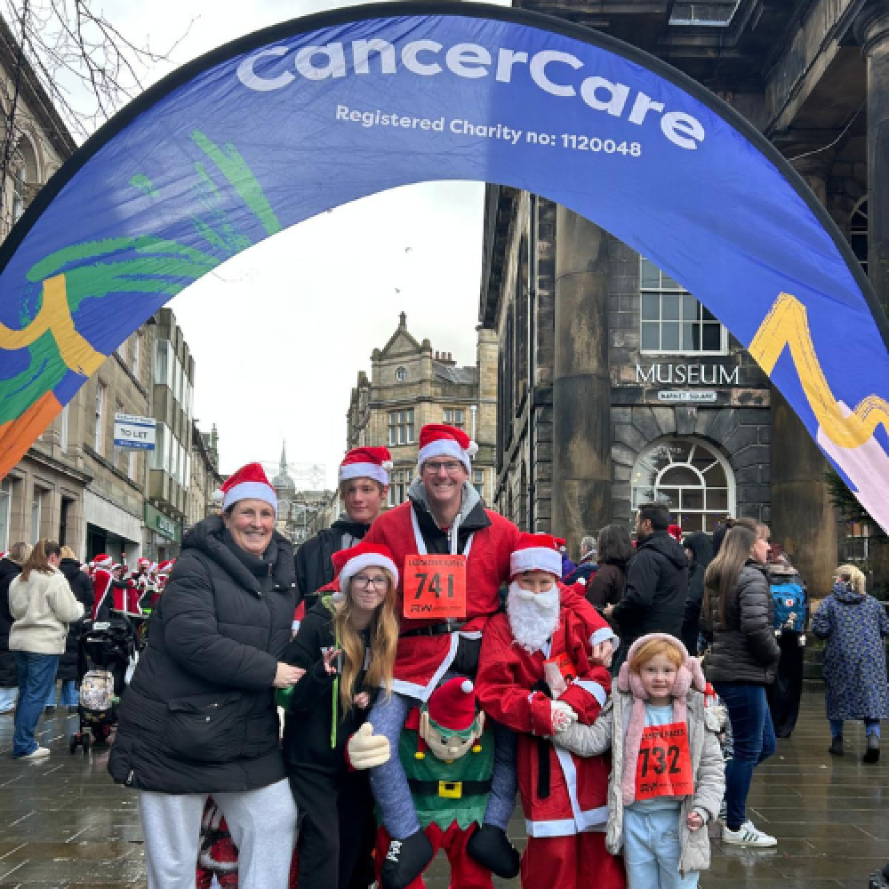 Festive fun at CancerCare’s 2025 Santa Dash!